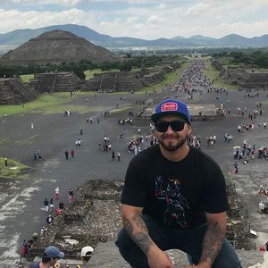 Meet your Posher, Eric